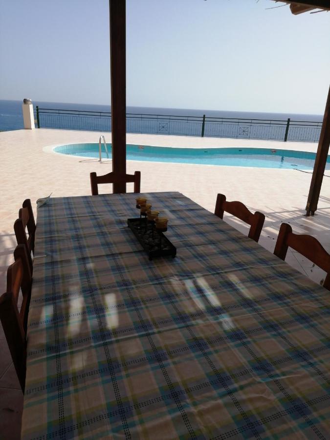 Hill Of Calm Hotel Triopetra Exterior photo