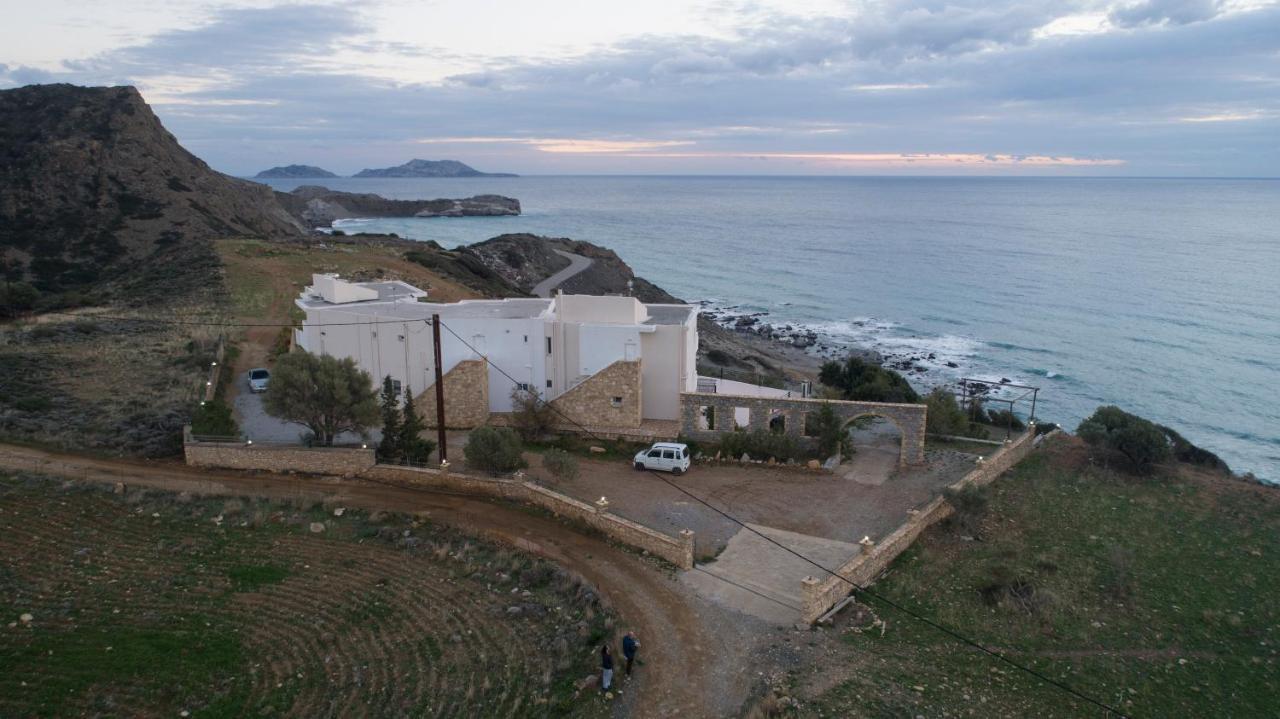Hill Of Calm Hotel Triopetra Exterior photo